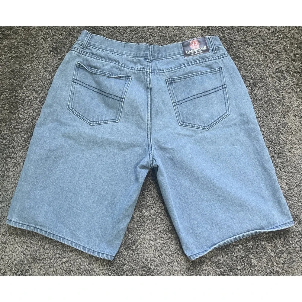 Vintage Men's‎ Size 36 Cambridge Classic Denim Shorts, Medium Wash